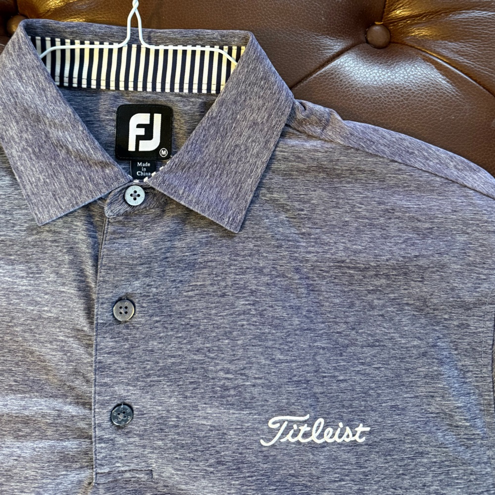 Titleist / Foot Joy Heathered Light Purple Golf Polo.  Size medium.